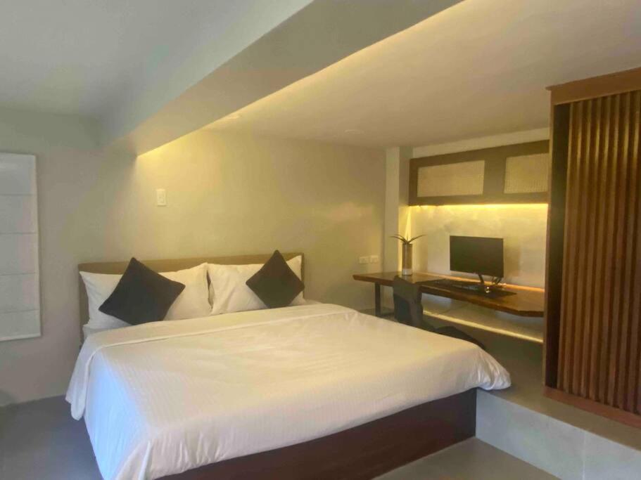 Cozy, Relaxing Suite With Private Bathtub & Kitchen Tagaytay City Eksteriør billede